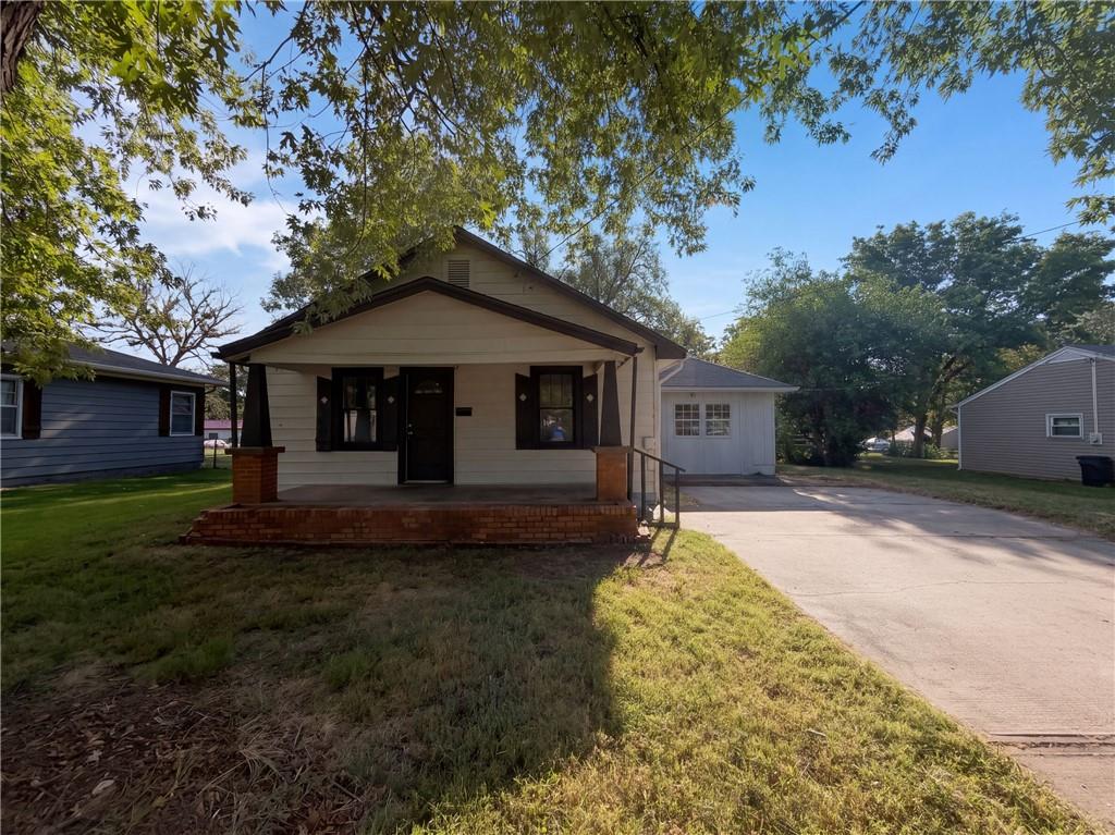 Listing Photo MLS #HMS2645526