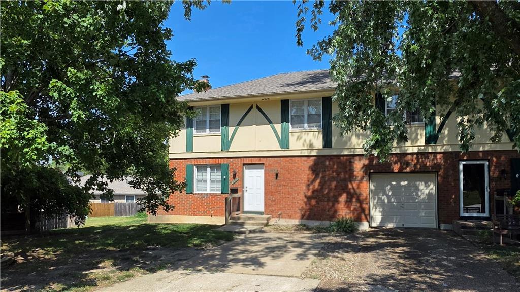 Listing Photo MLS #HMS2645676