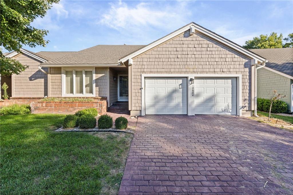 Listing Photo MLS #HMS2645685