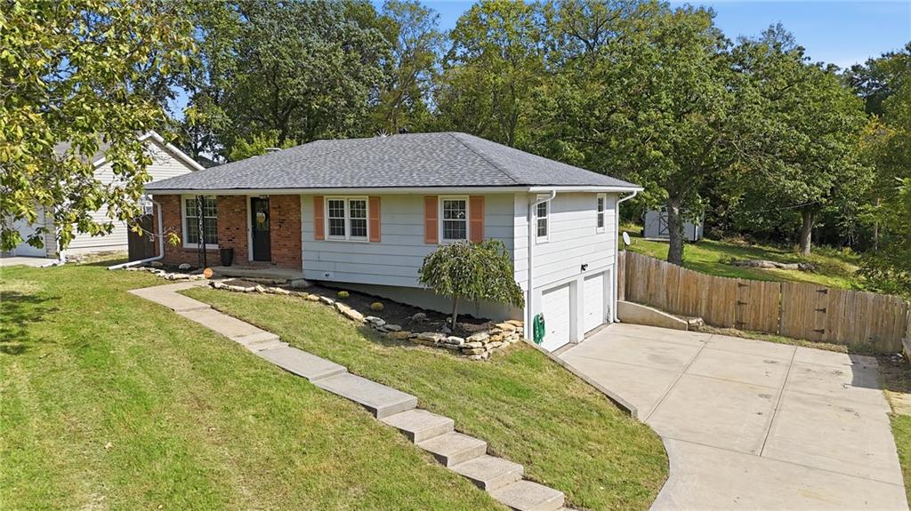 Listing Photo MLS #HMS2645975