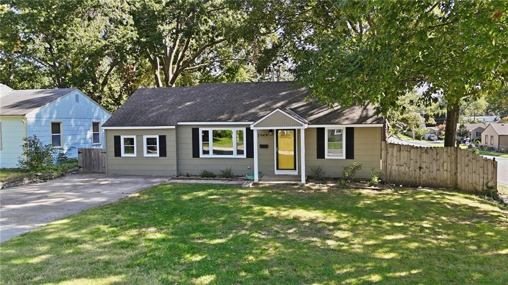 Listing Photo MLS #HMS2646118