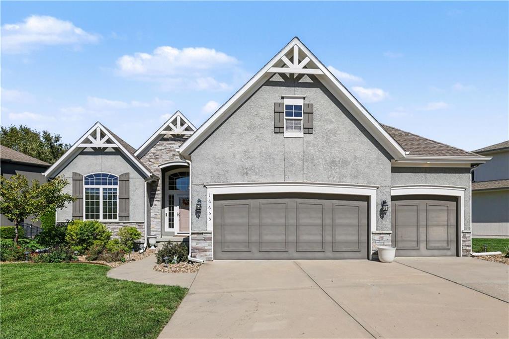 Listing Photo MLS #HMS2646195