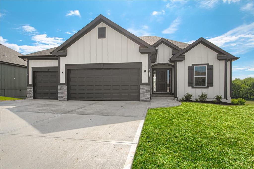 Listing Photo MLS #HMS2646679