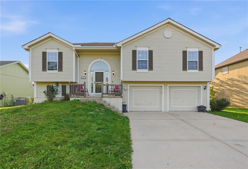 Listing Photo MLS #HMS2646729