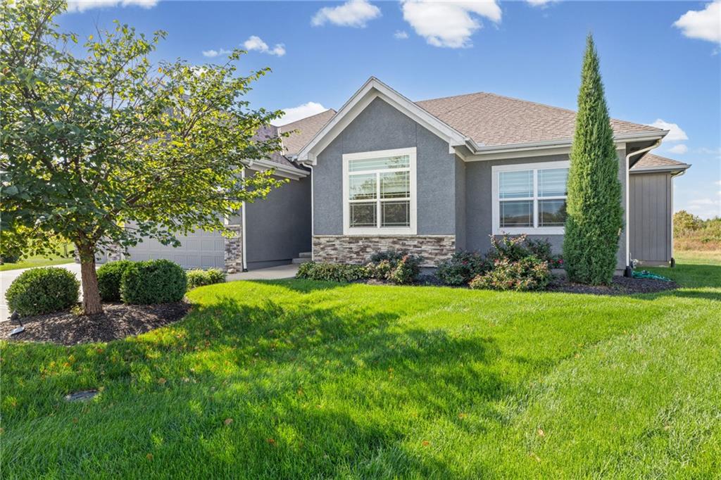 Listing Photo MLS #HMS2647034
