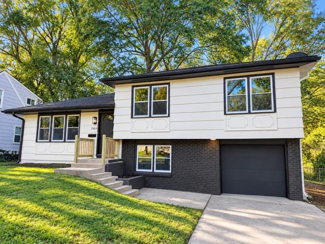 Listing Photo MLS #HMS2647036