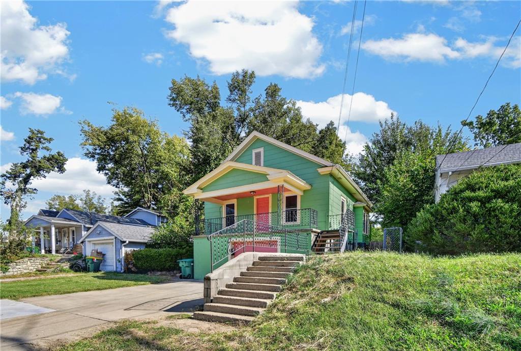 Listing Photo MLS #HMS2647059