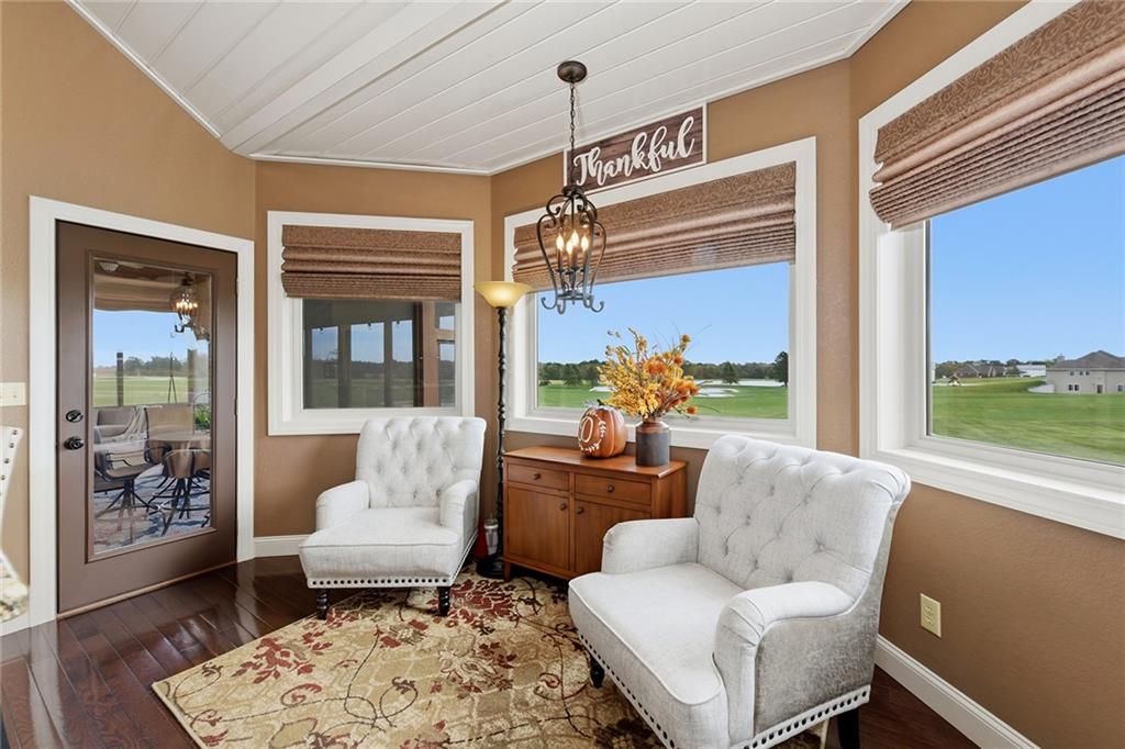 Listing Photo MLS #HMS2647169