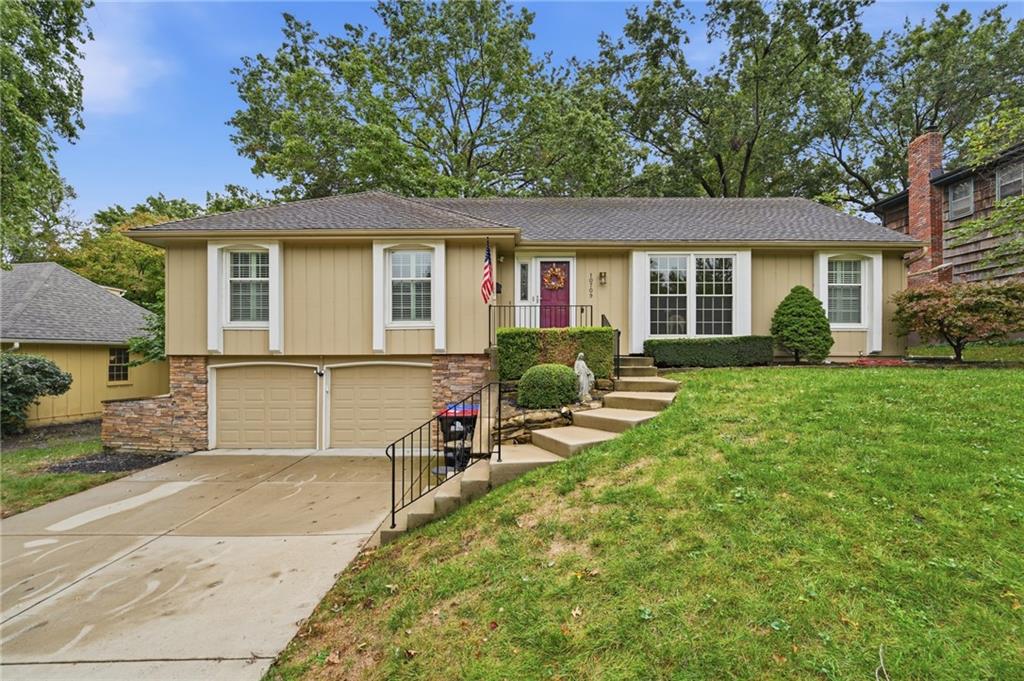 Listing Photo MLS #HMS2647205