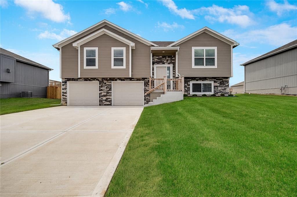 Listing Photo MLS #HMS2647393