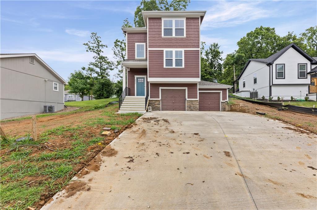 Listing Photo MLS #HMS2647902