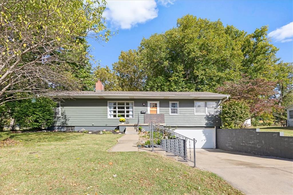 Listing Photo MLS #HMS2648281