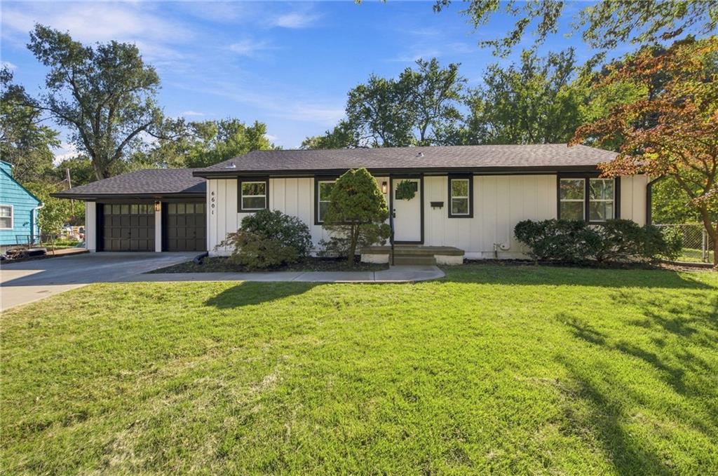 Listing Photo MLS #HMS2648535